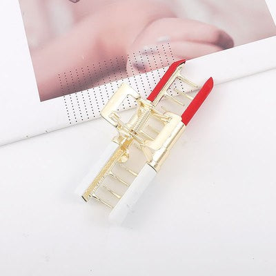 b516ab3b6956a74e76385a6374064550